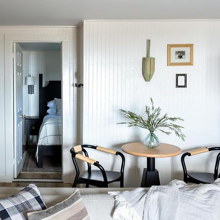 Bluebird Ocean Point Inn Eksteriør billede