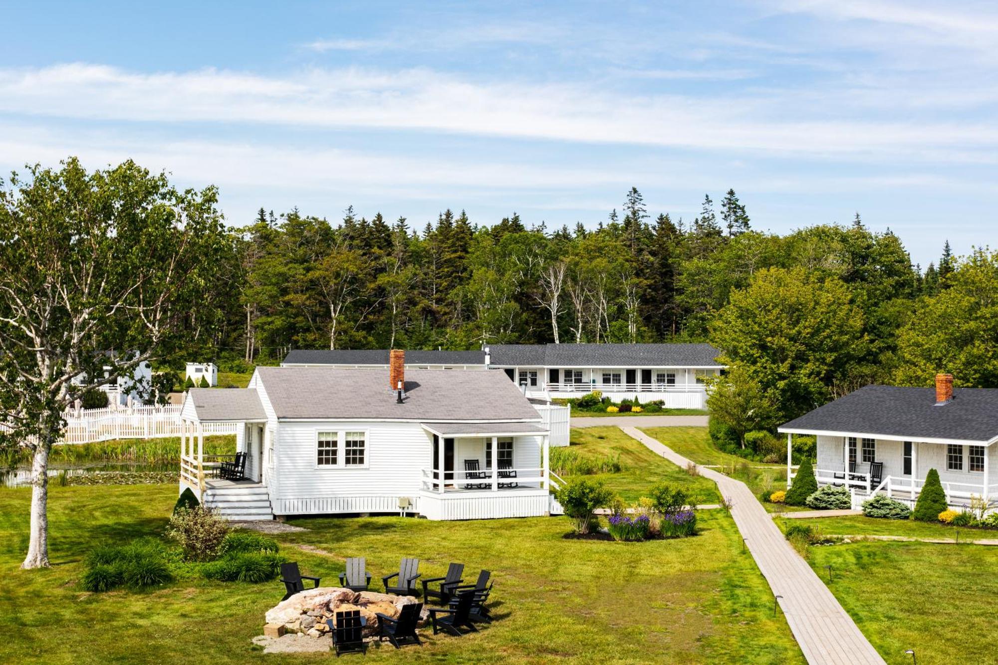 Bluebird Ocean Point Inn Eksteriør billede