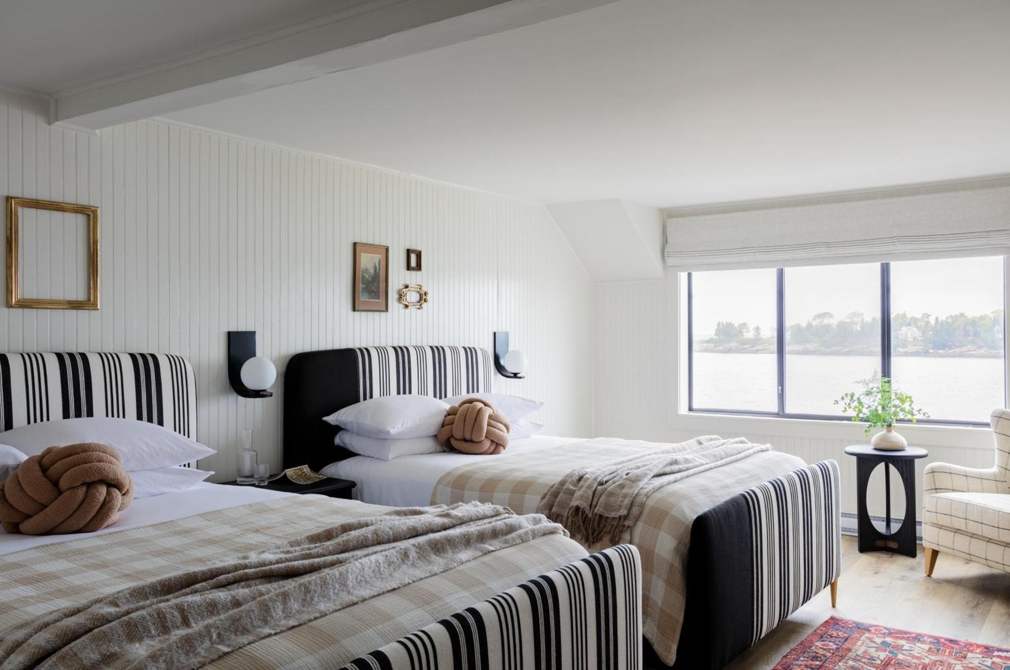 Bluebird Ocean Point Inn Eksteriør billede