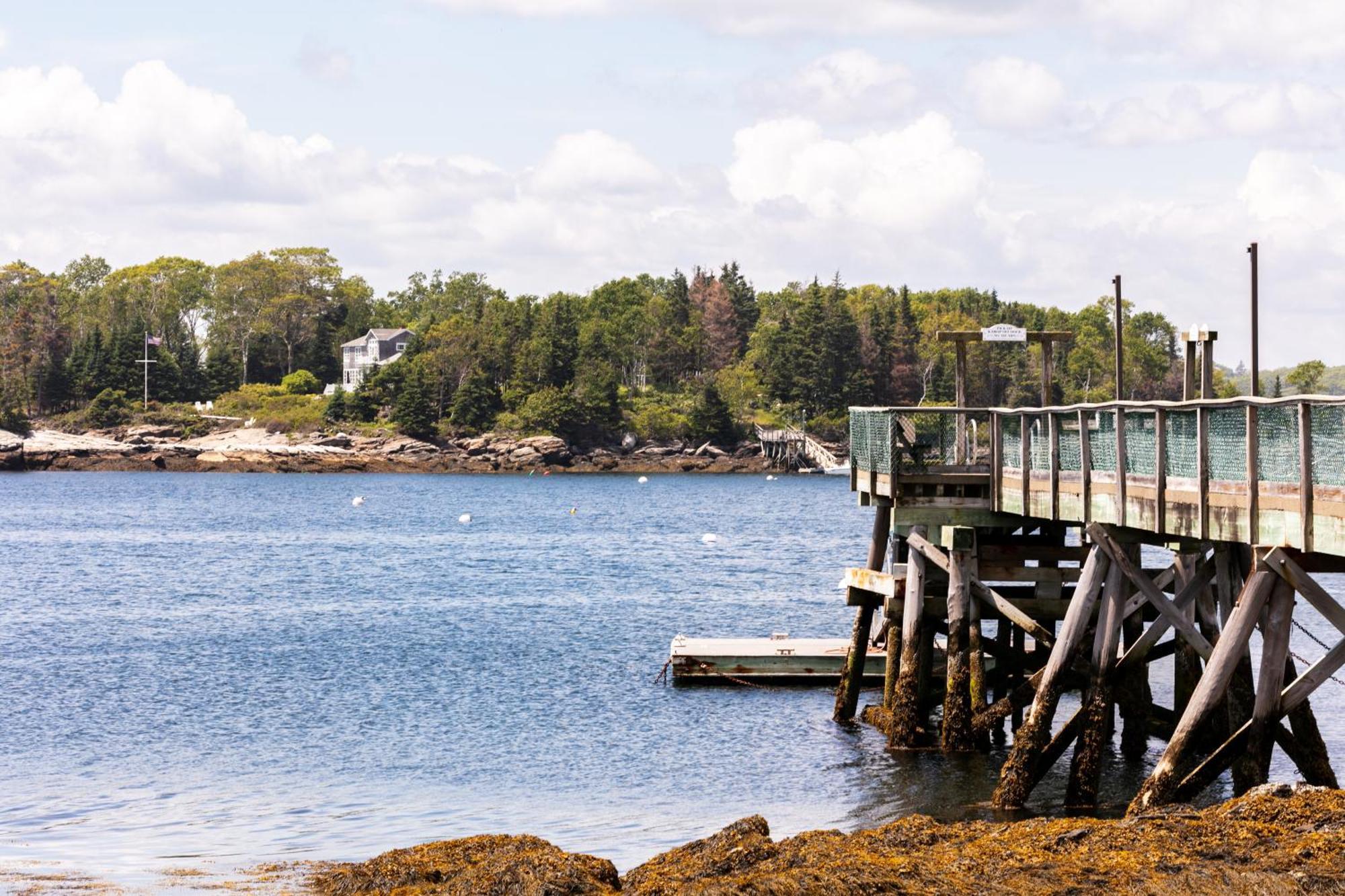 Bluebird Ocean Point Inn Eksteriør billede